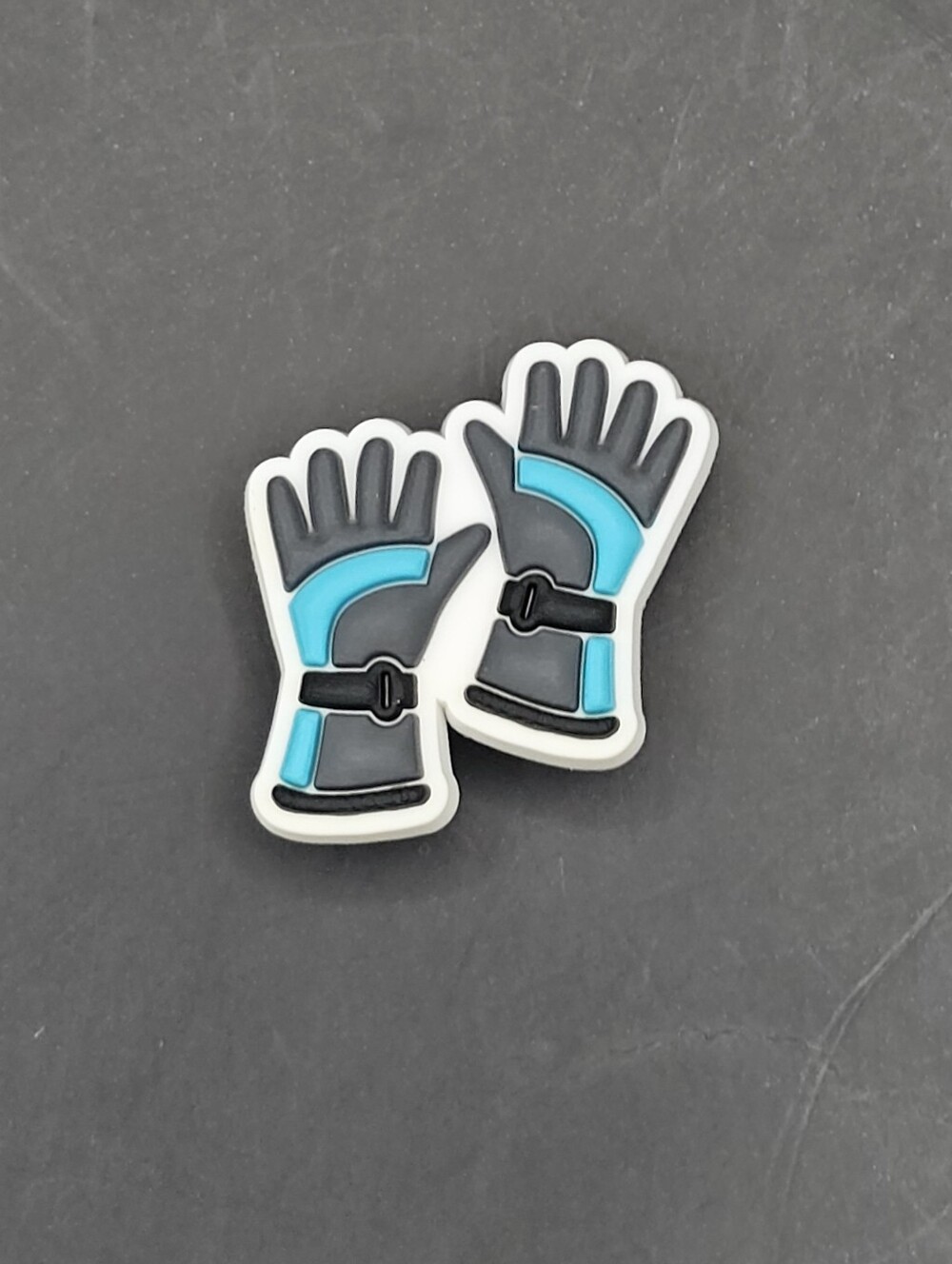 (5/$15) Ski Gloves Croc Charm